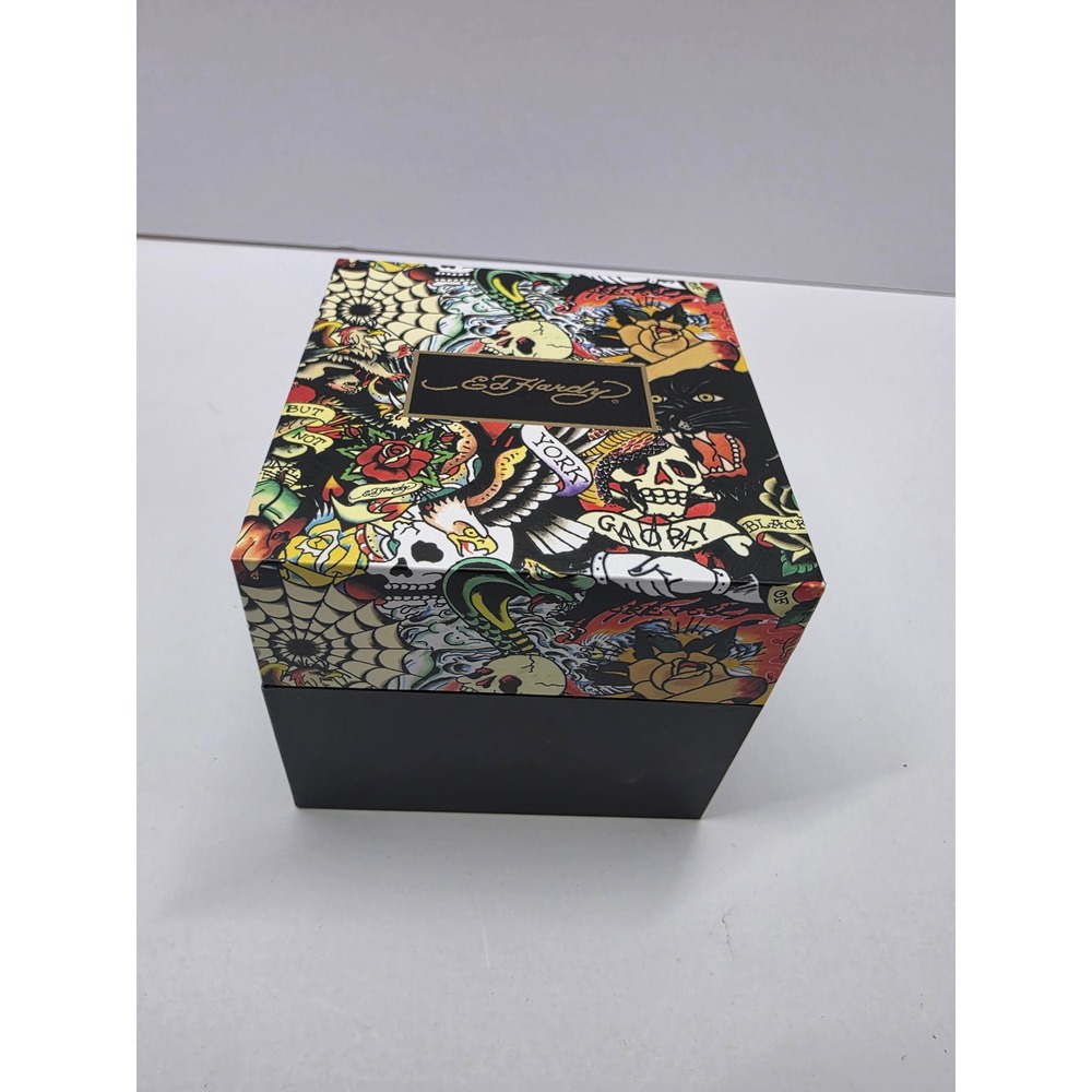Ed Hardy Mens Skull Watch Black Leather Cuff Studded Strap 3D Dial New in Box - Picture 4 of 4